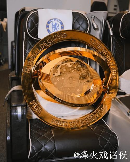 把奖杯带回家!切尔西社媒晒世俱杯奖杯搭飞机照片:一路平安 把奖杯带回家!切尔西社媒晒世俱杯奖杯搭飞机照片:一路平安