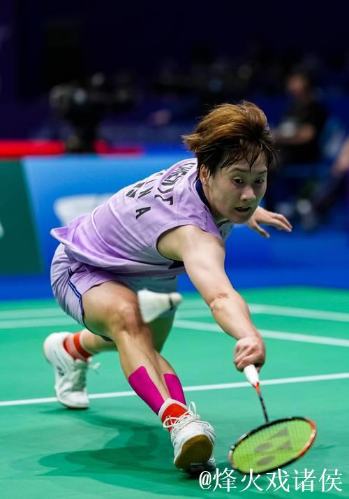 中国羽毛球大师赛：陈雨菲1-2不敌韩悦，无缘四强