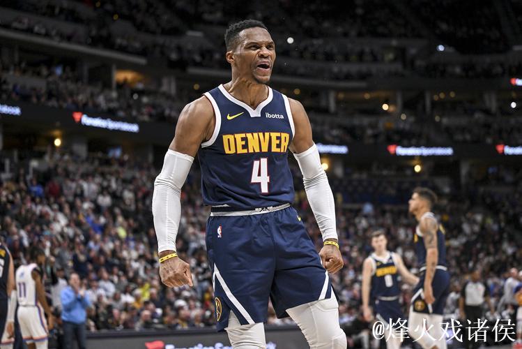 NBA季前赛:威少首战贡献12+4+8,掘金惜败凯尔特人 NBA季前赛:威少首战贡献12+4+8,掘金惜败凯尔特人